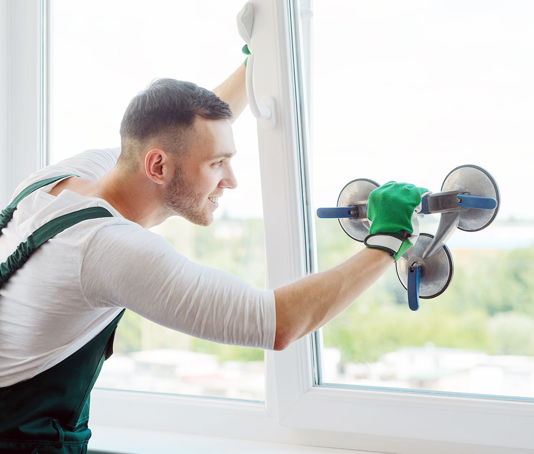 Sky Windows Glass Installer-Glazier Working